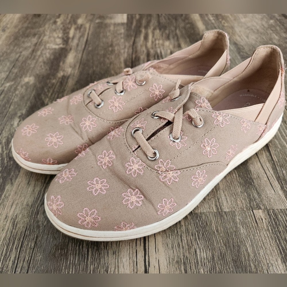 Clarks Cloudsteppers Daisy Slip On Sneaker Beige Pink Mauve Size 7